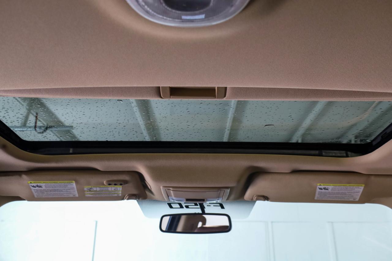 Ford F-150 4WD SuperCrew 145" XL 2012