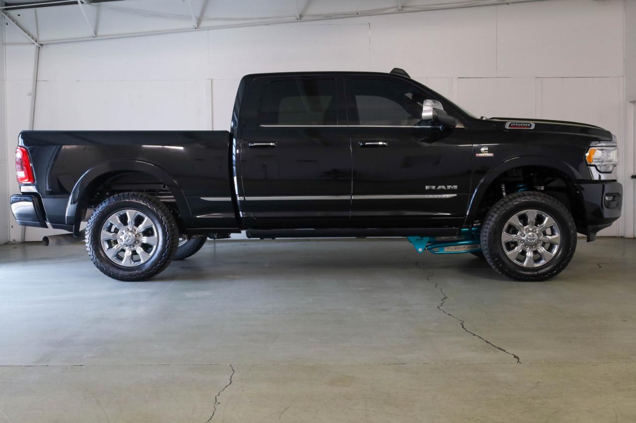 RAM 2500 Limited 4x4 Crew Cab 6'4" Box 2019