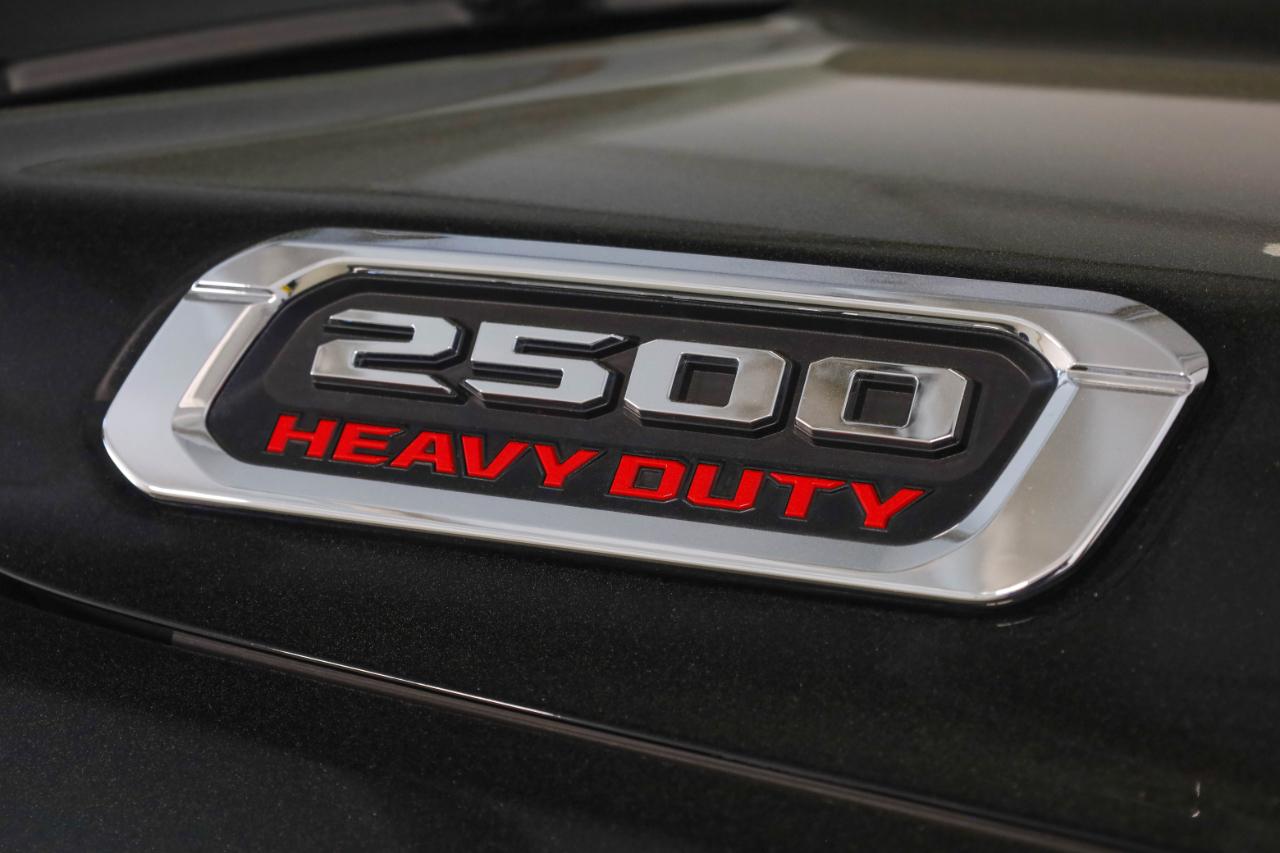 RAM 2500 Limited 4x4 Crew Cab 6'4" Box 2019