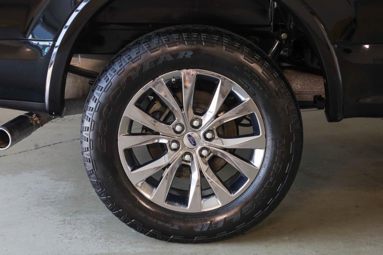 Ford F-150 4WD SuperCrew 145" Lariat 2016
