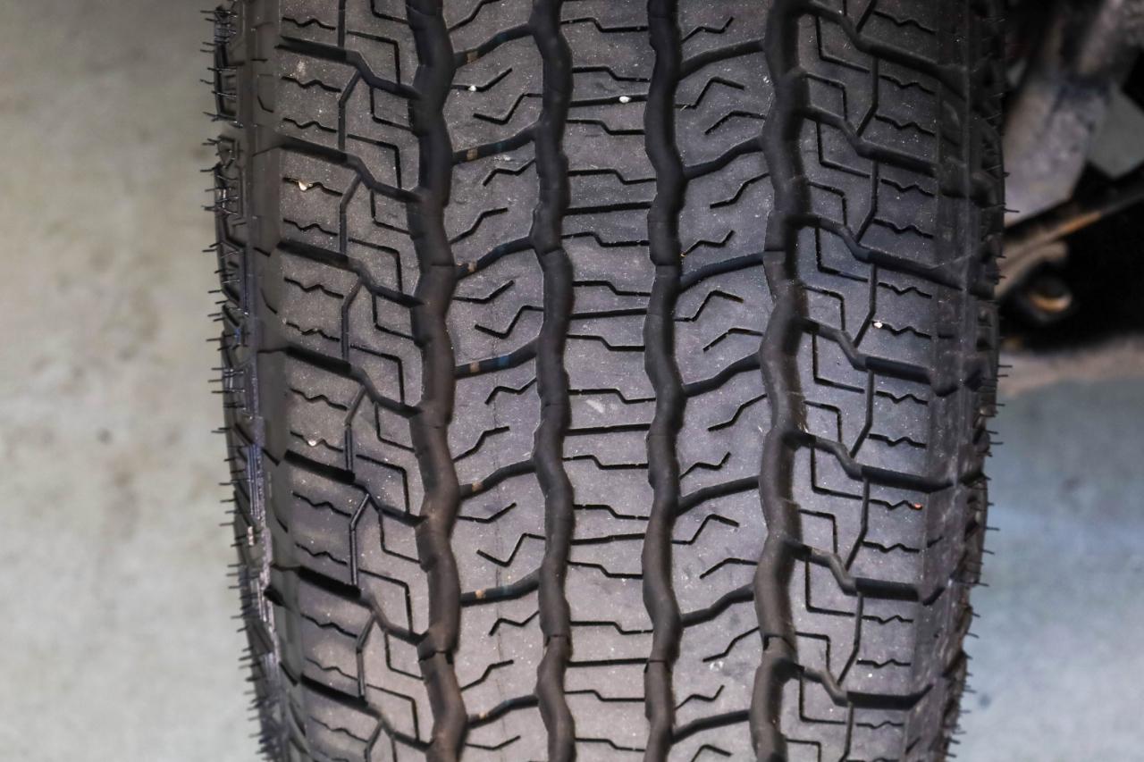 Ford F-150 4WD SuperCrew 145" Lariat 2016