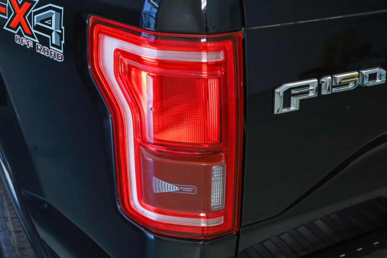 Ford F-150 4WD SuperCrew 145" Lariat 2016