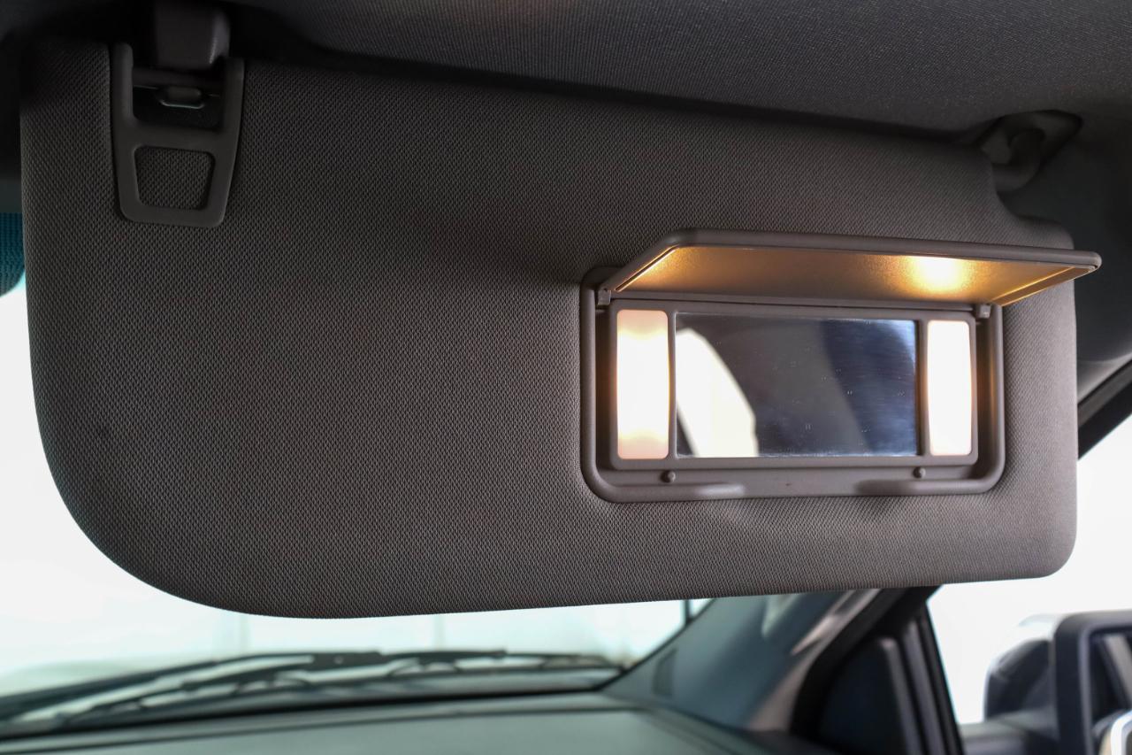 Ford F-150 4WD SuperCrew 145" Lariat 2016