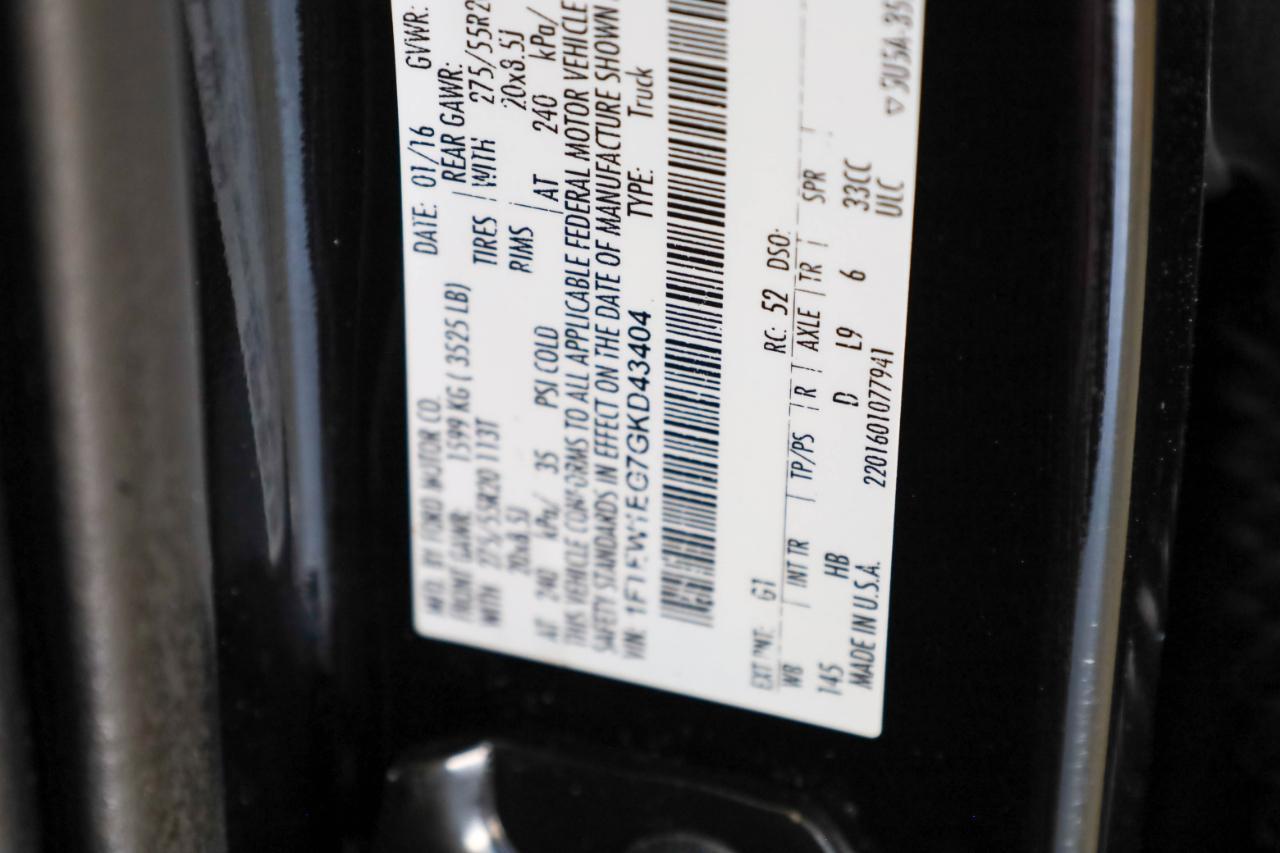 Ford F-150 4WD SuperCrew 145" Lariat 2016