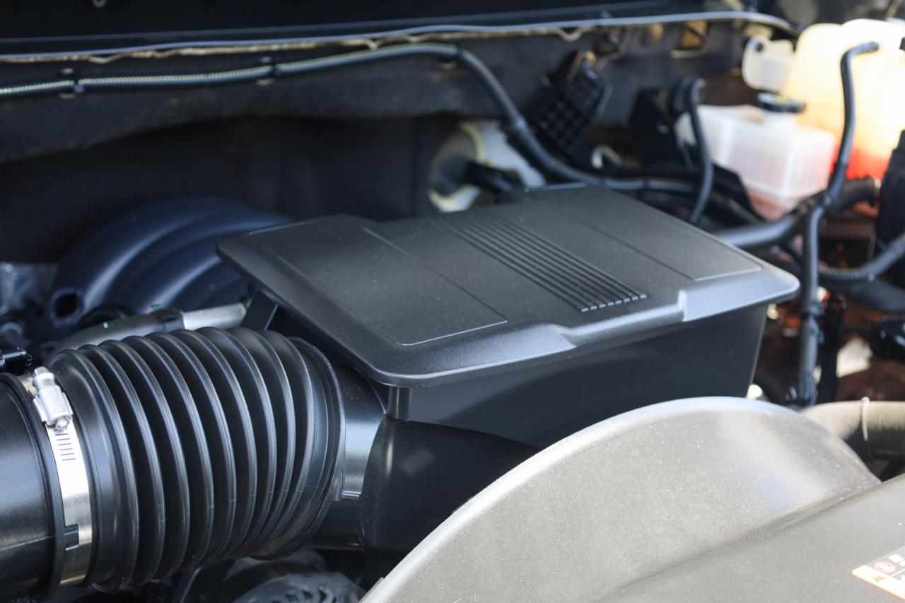 Chevrolet Silverado 3500HD 2WD Reg Cab 142" LT 2022
