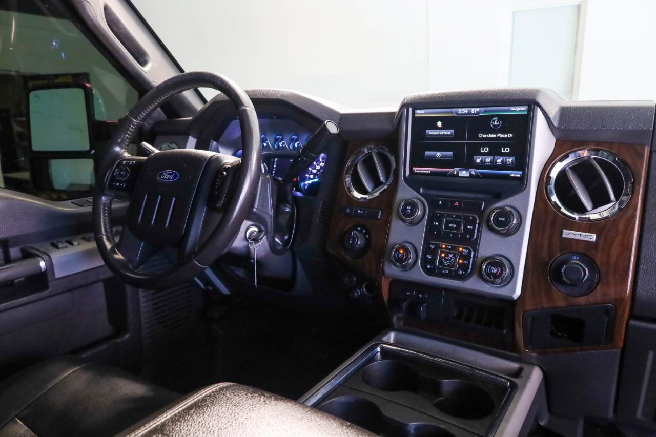 Ford Super Duty F-350 SRW 4WD Crew Cab 172" Lariat 2016