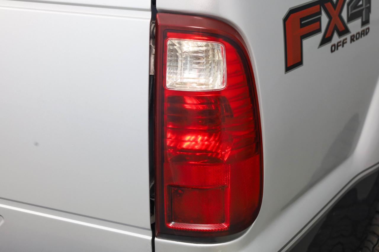 Ford Super Duty F-350 SRW 4WD Crew Cab 172" Lariat 2016