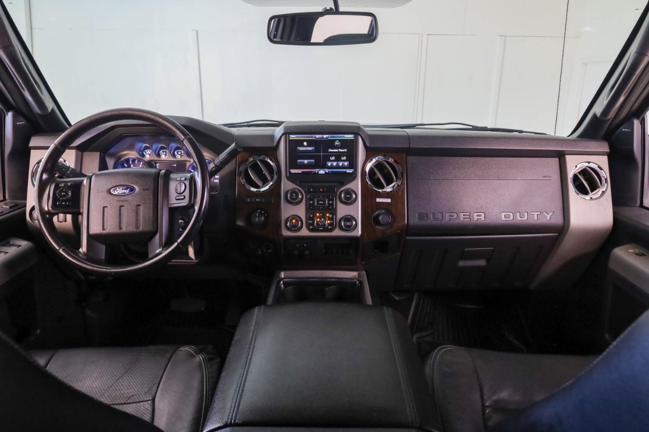 Ford Super Duty F-350 SRW 4WD Crew Cab 172" Lariat 2016