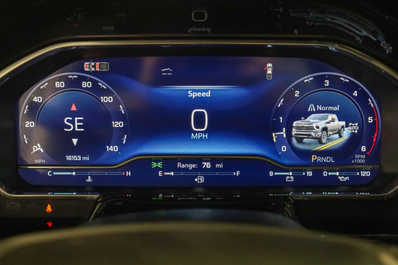 Chevrolet Silverado 2500HD 4WD Crew Cab 159" LTZ 2025