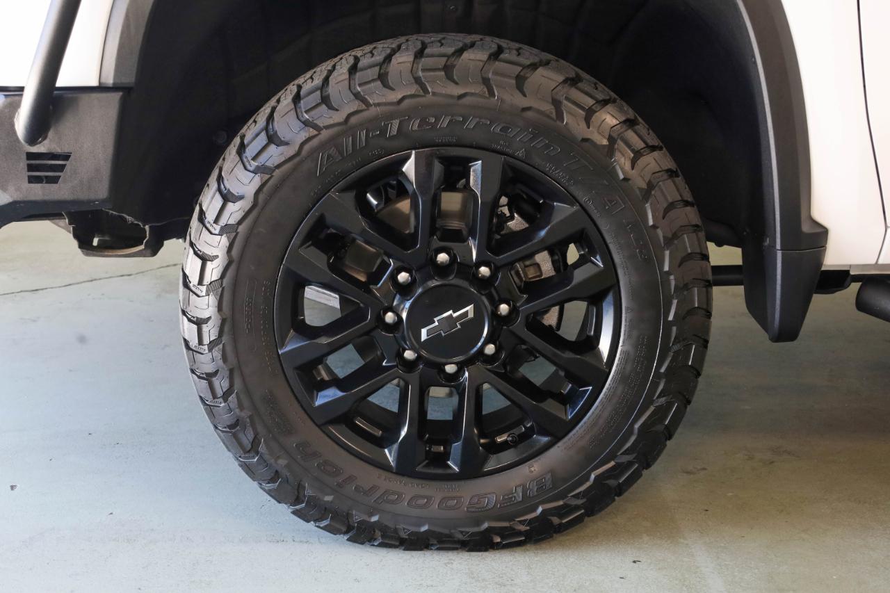 Chevrolet Silverado 2500HD 4WD Crew Cab 159" LTZ 2025