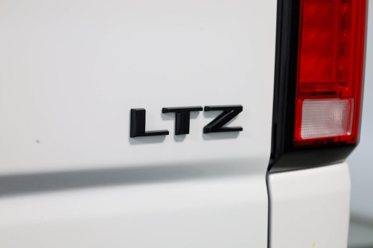 Chevrolet Silverado 2500HD 4WD Crew Cab 159" LTZ 2025