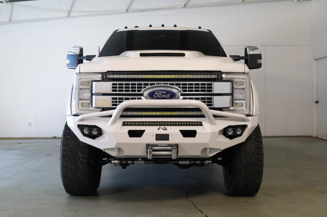 Ford Super Duty F-250 SRW Platinum 4WD Crew Cab 8' Box 2017