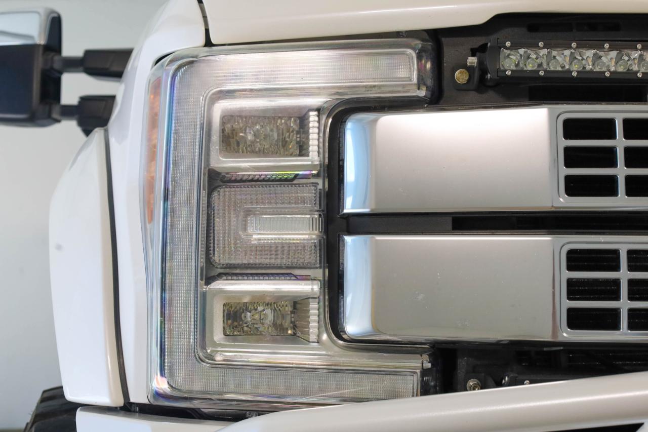 Ford Super Duty F-250 SRW Platinum 4WD Crew Cab 8' Box 2017