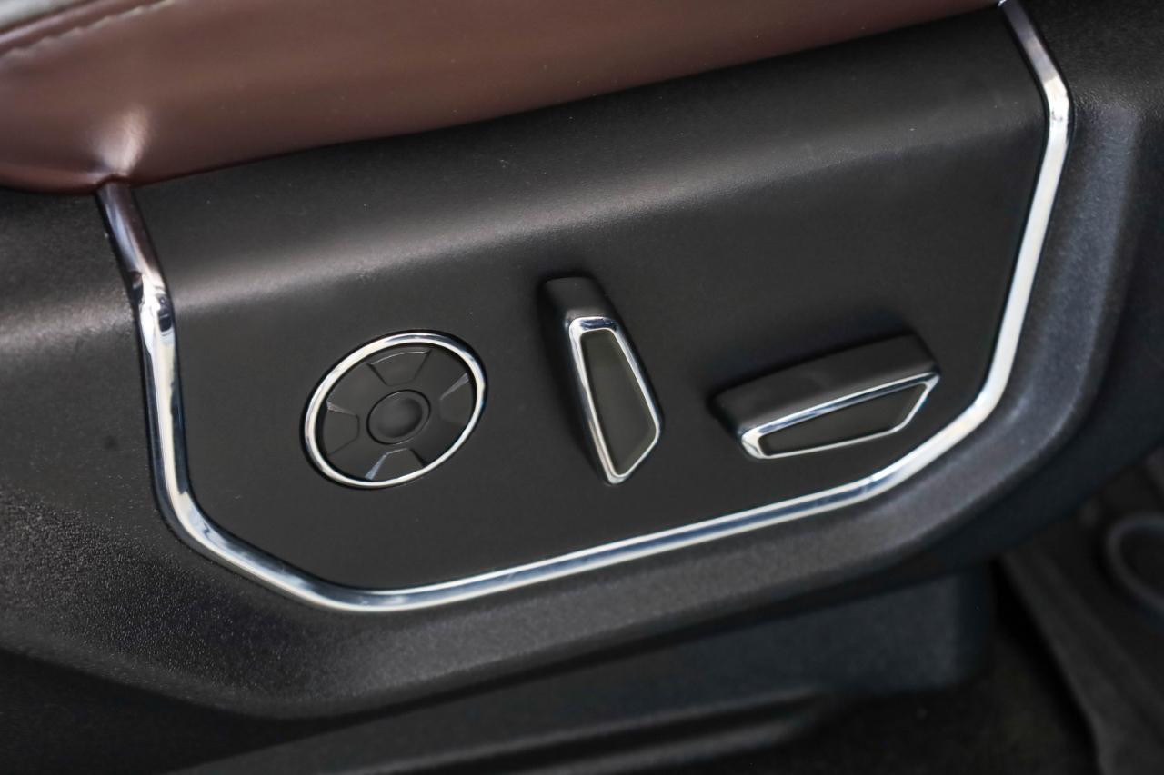 Ford Super Duty F-250 SRW Platinum 4WD Crew Cab 8' Box 2017