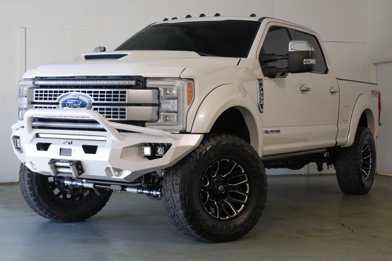 Ford Super Duty F-250 SRW Platinum 4WD Crew Cab 8' Box 2017