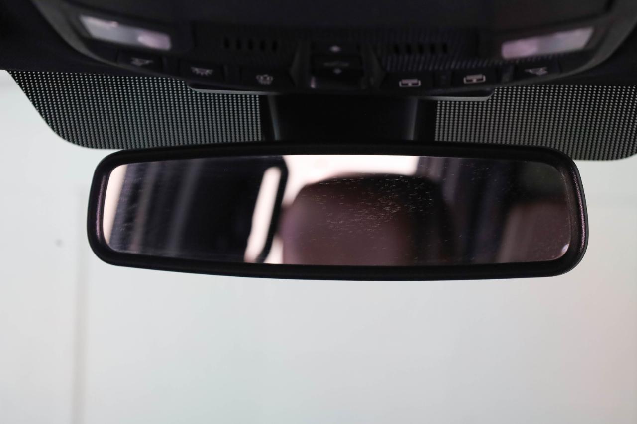 Ford Super Duty F-250 SRW Platinum 4WD Crew Cab 8' Box 2017