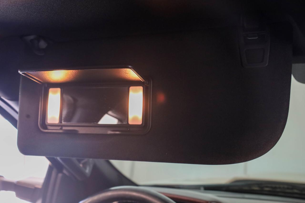 Ford Super Duty F-250 SRW Platinum 4WD Crew Cab 8' Box 2017