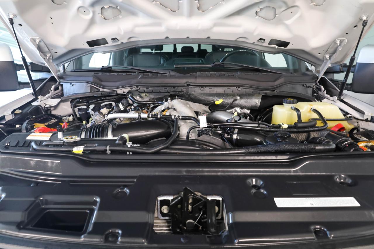 Ford Super Duty F-250 SRW King Ranch 4WD Crew Cab 8' Box 2022