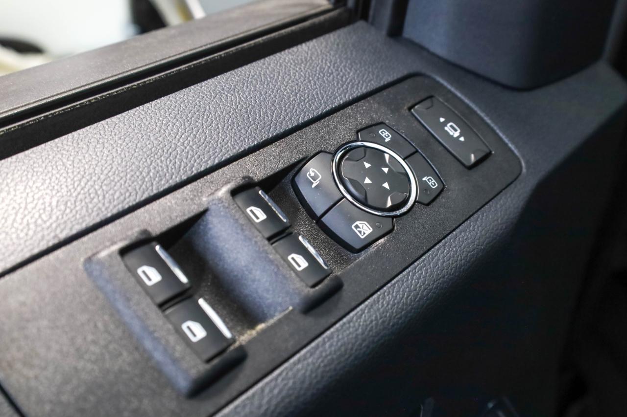 Ford Super Duty F-250 SRW King Ranch 4WD Crew Cab 8' Box 2022