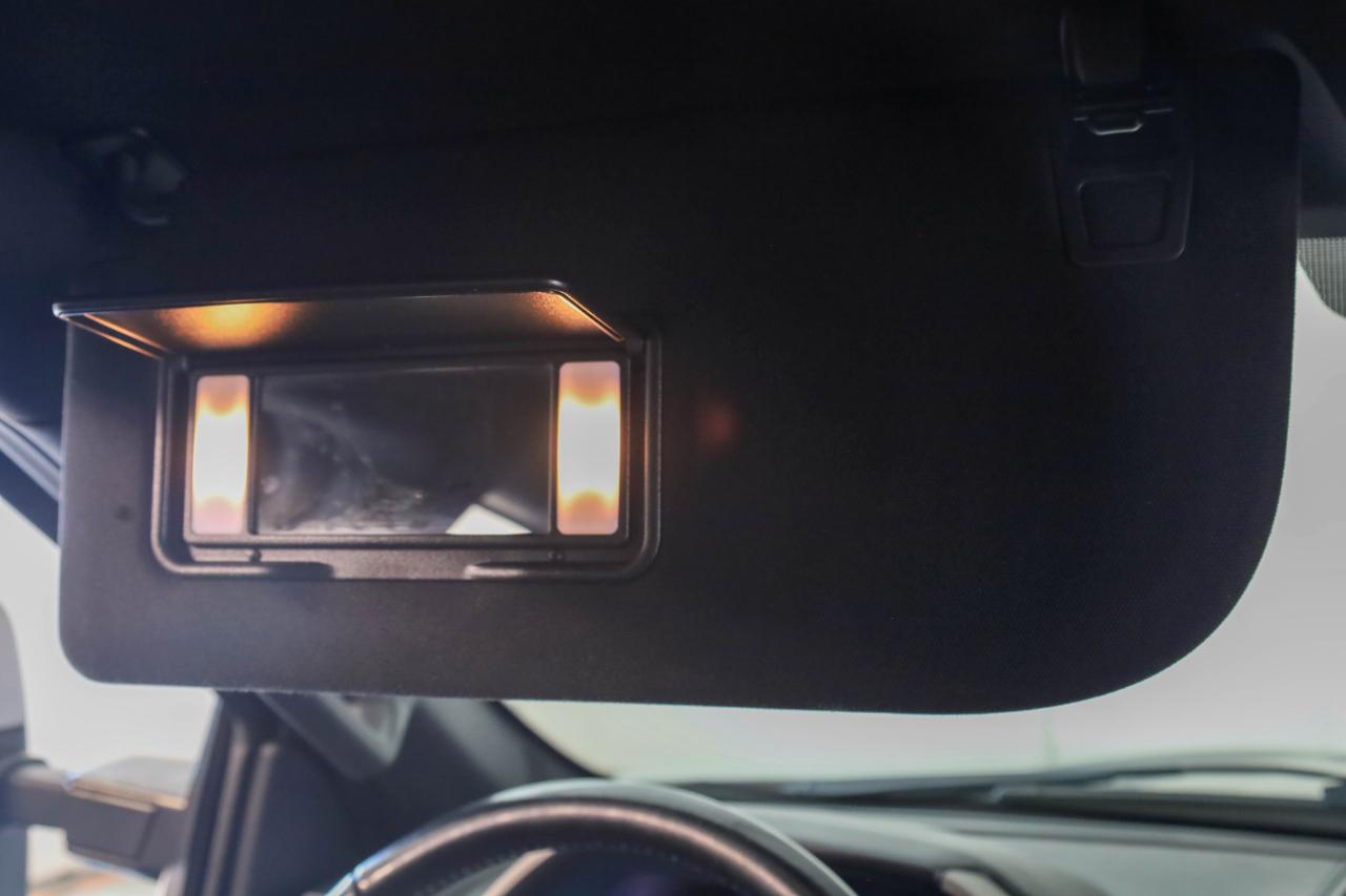 Ford Super Duty F-250 SRW King Ranch 4WD Crew Cab 8' Box 2022