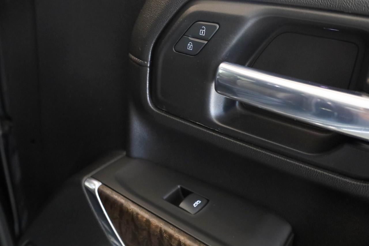 GMC Sierra 2500HD 4WD Crew Cab 159" Denali 2020