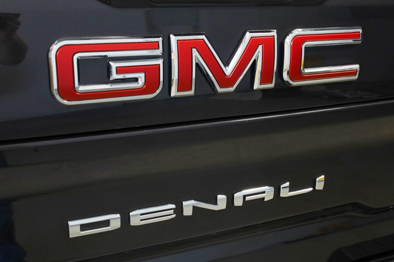 GMC Sierra 2500HD 4WD Crew Cab 159" Denali 2020