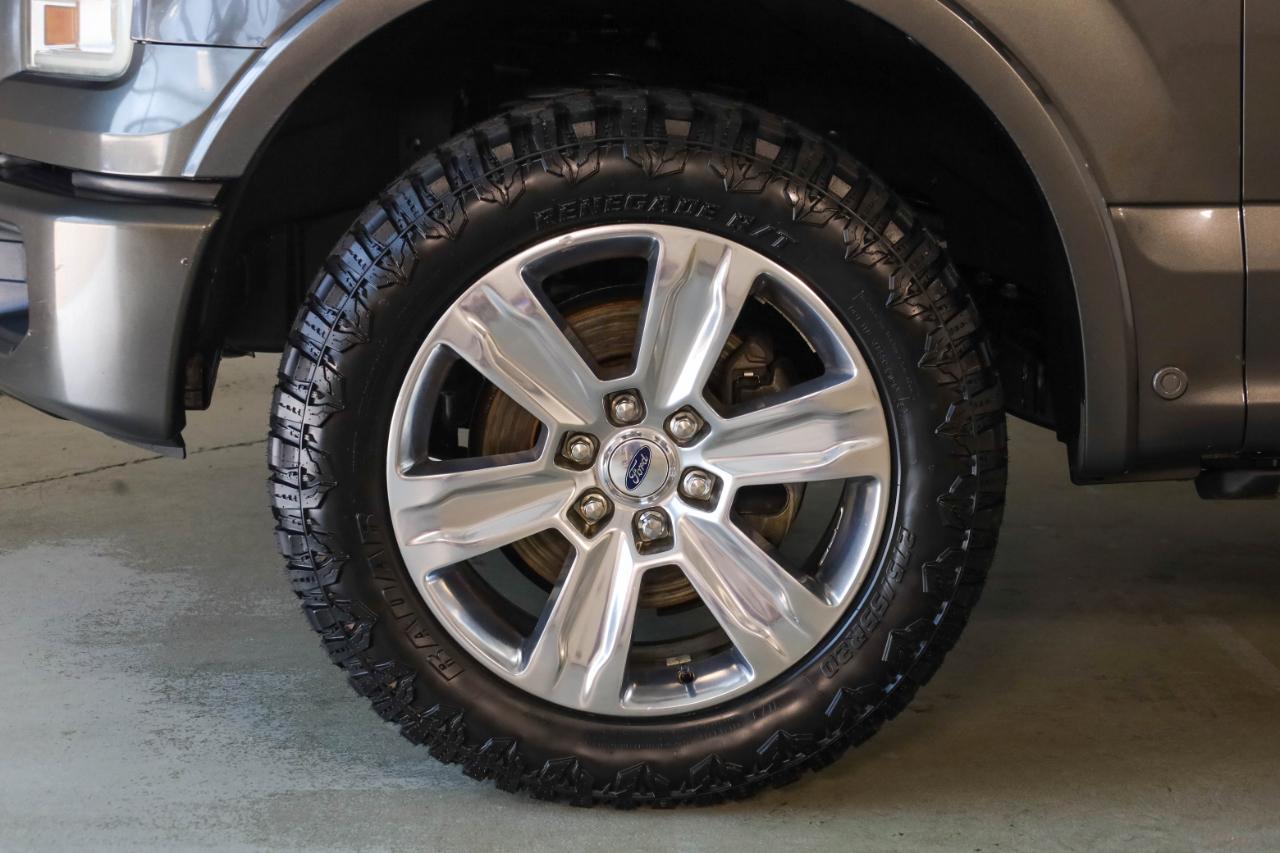 Ford F-150 4WD SuperCrew 145" Platinum 2015