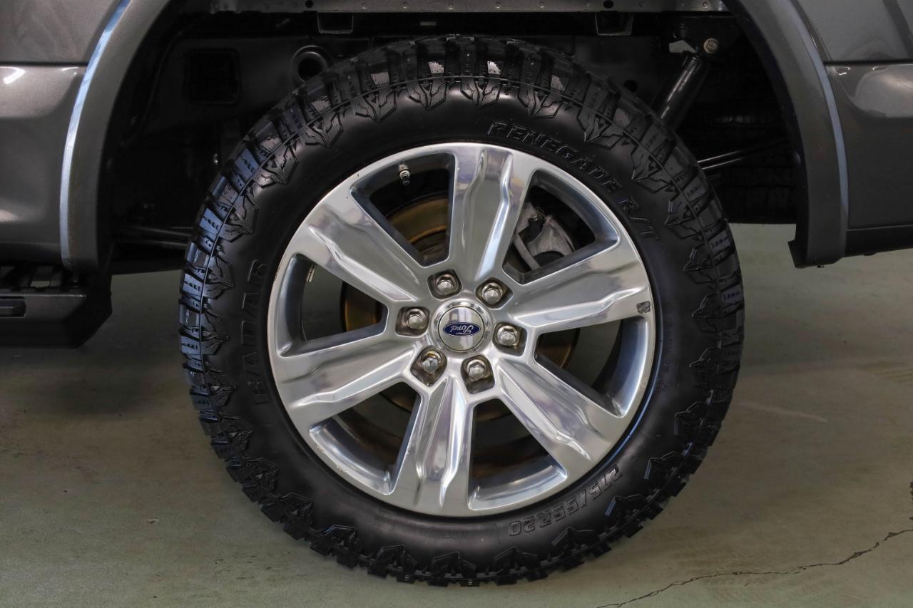 Ford F-150 4WD SuperCrew 145" Platinum 2015
