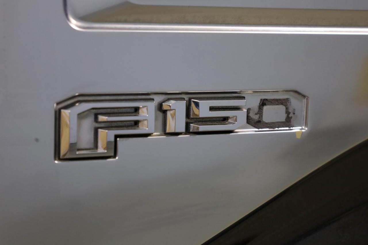 Ford F-150 4WD SuperCrew 145" Platinum 2015