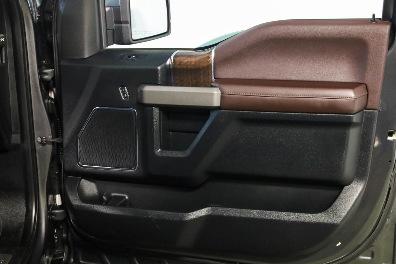 Ford F-150 4WD SuperCrew 145" Platinum 2015