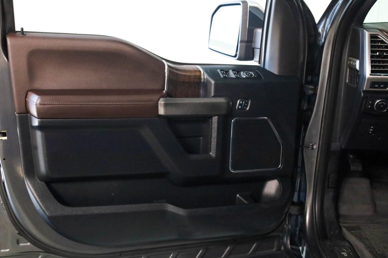 Ford F-150 4WD SuperCrew 145" Platinum 2015