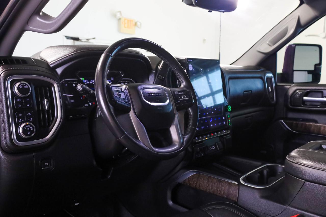 GMC Sierra 2500HD 4WD Crew Cab 159" Denali 2022