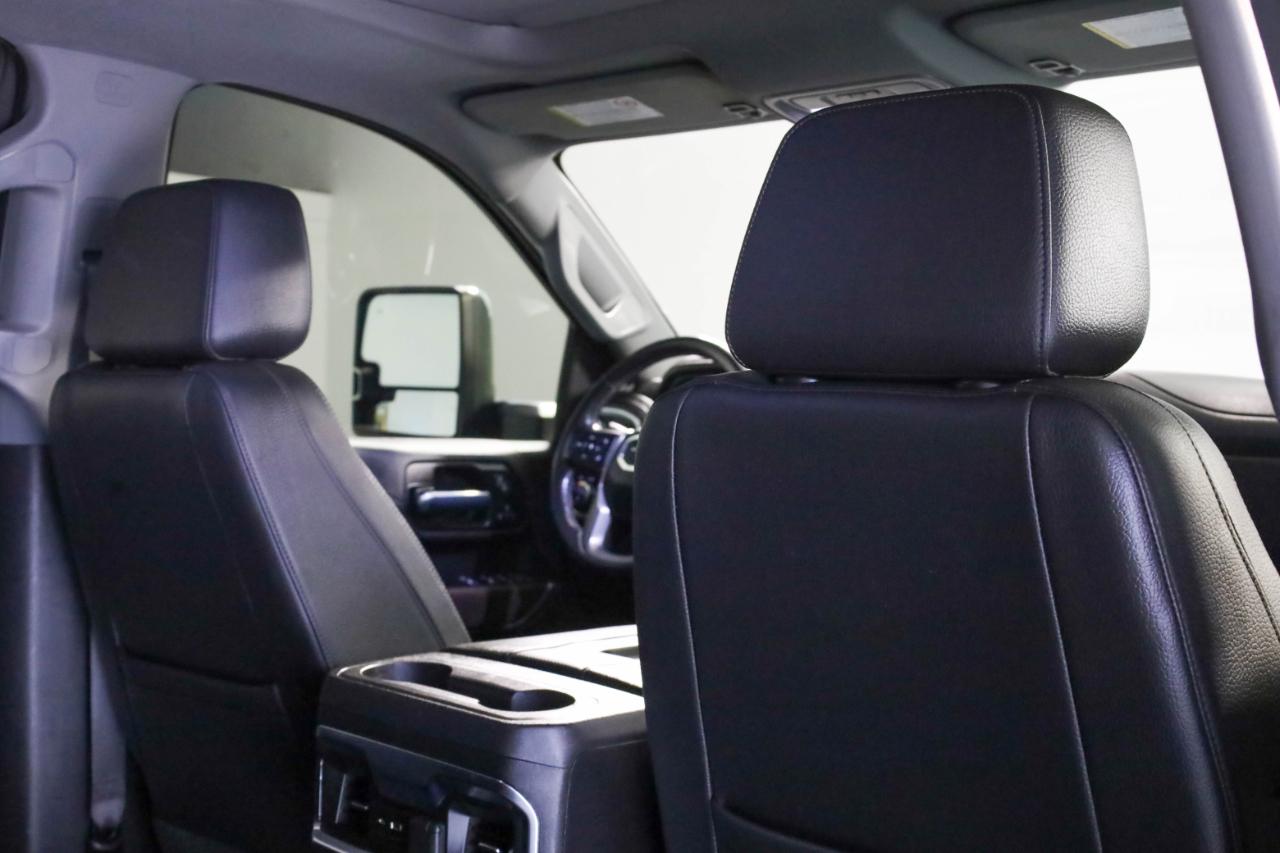 GMC Sierra 2500HD 4WD Crew Cab 159" Denali 2022