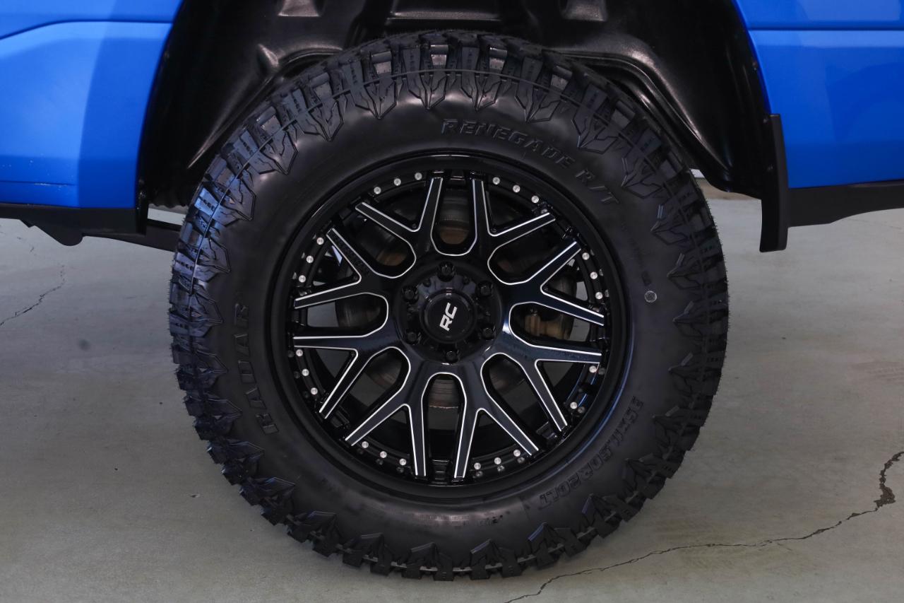 RAM 1500 Big Horn 4x4 Crew Cab 5'7" Box 2022