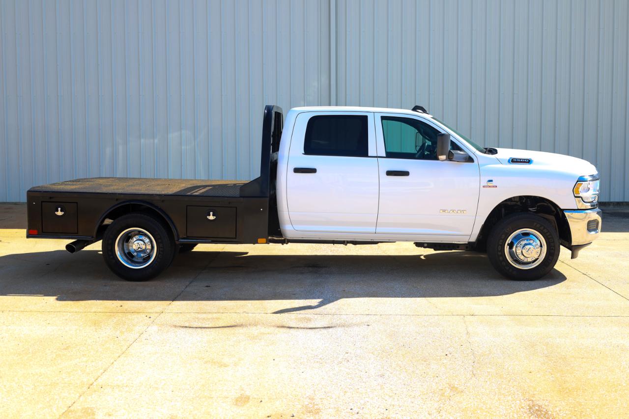 RAM 3500 Chassis Cab Tradesman 4WD Crew Cab 60" CA 172.4" WB 2021