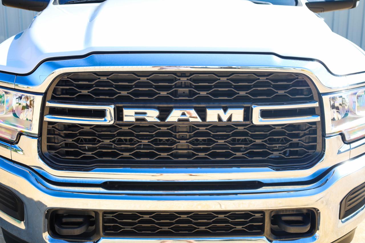 RAM 3500 Chassis Cab Tradesman 4WD Crew Cab 60" CA 172.4" WB 2021