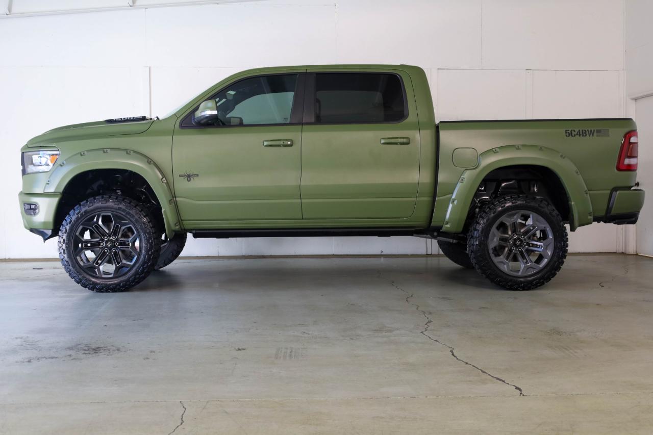 RAM 1500 Laramie 4x4 Crew Cab 5'7" Box 2022