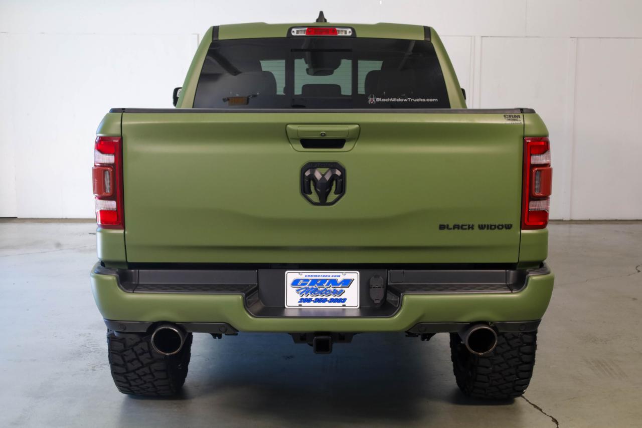 RAM 1500 Laramie 4x4 Crew Cab 5'7" Box 2022