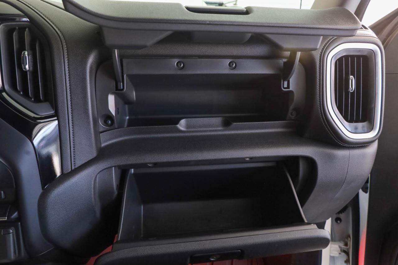 GMC Sierra 1500 4WD Crew Cab 147" SLT 2019
