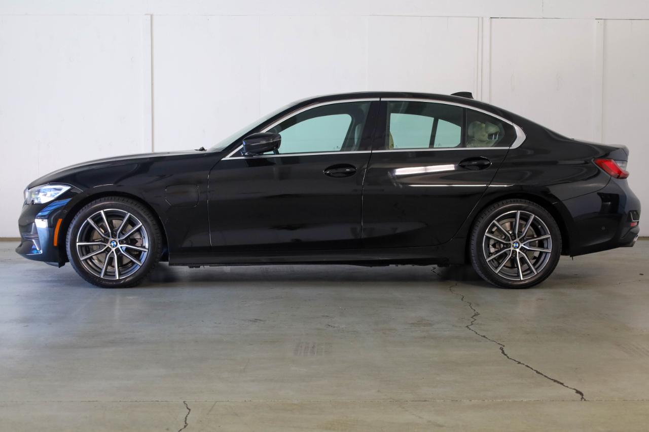 BMW 3 Series 330e Plug-In Hybrid North America 2021