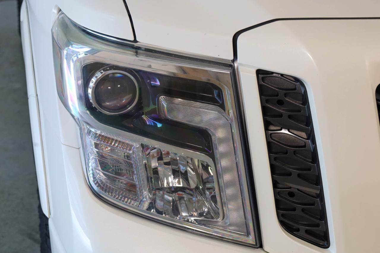 2018 Nissan Titan XD Pro-4X - Photo 12