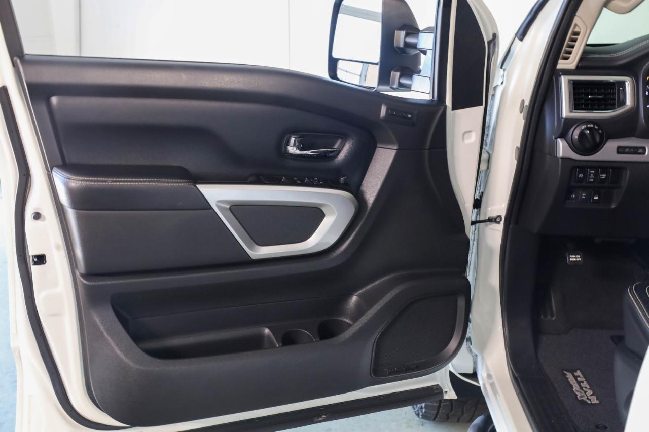 2018 Nissan Titan XD Pro-4X - Photo 31