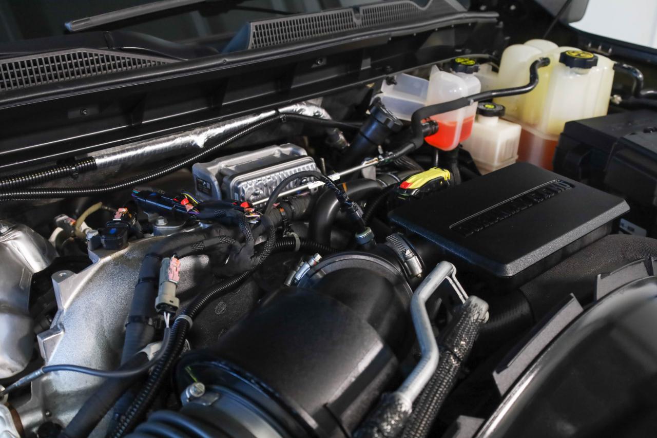 GMC Sierra 2500HD 4WD Crew Cab 159" AT4 2022