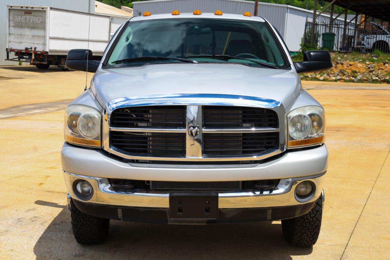 2006 Dodge Ram 3500 SLT 4X4 Quad Cab LWB DRW's photo