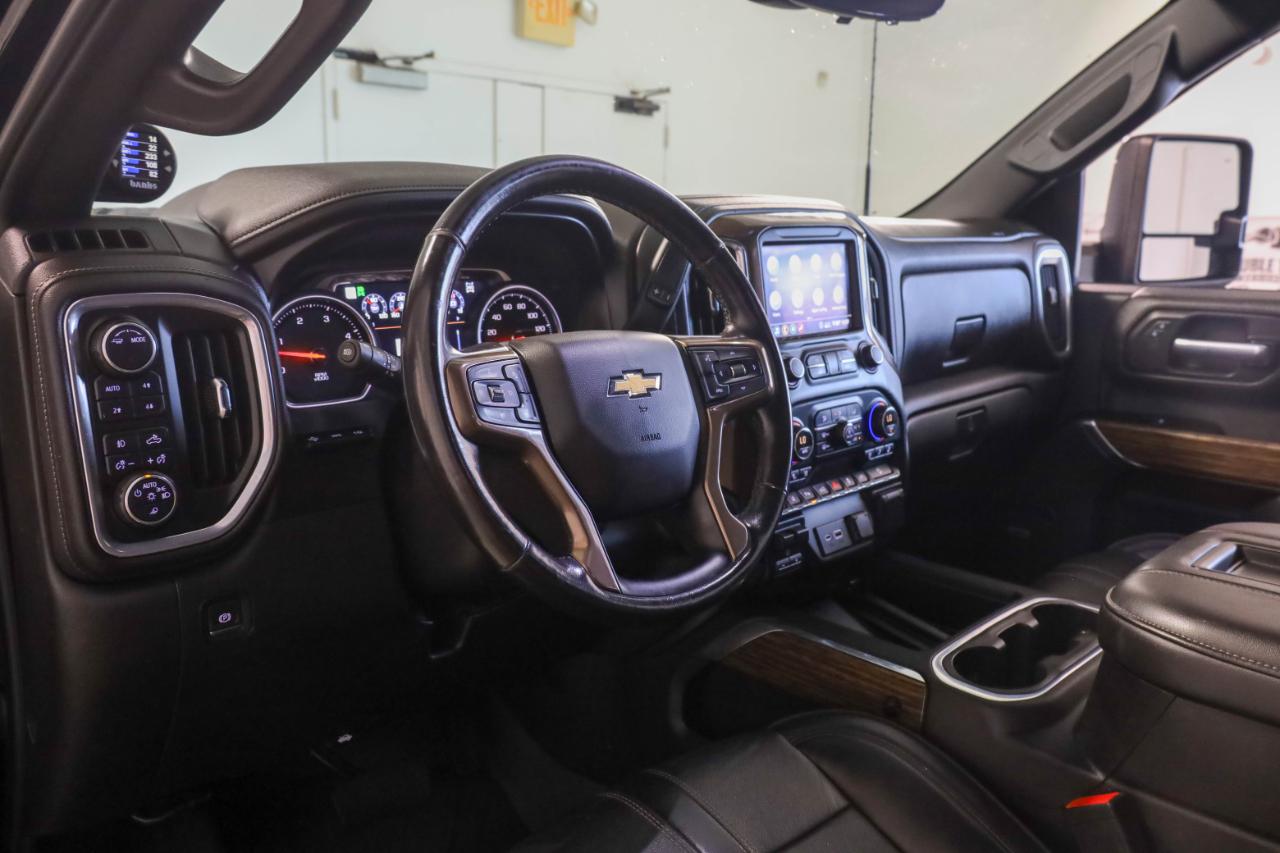 Chevrolet Silverado 2500HD 4WD Crew Cab 159" High Country 2020
