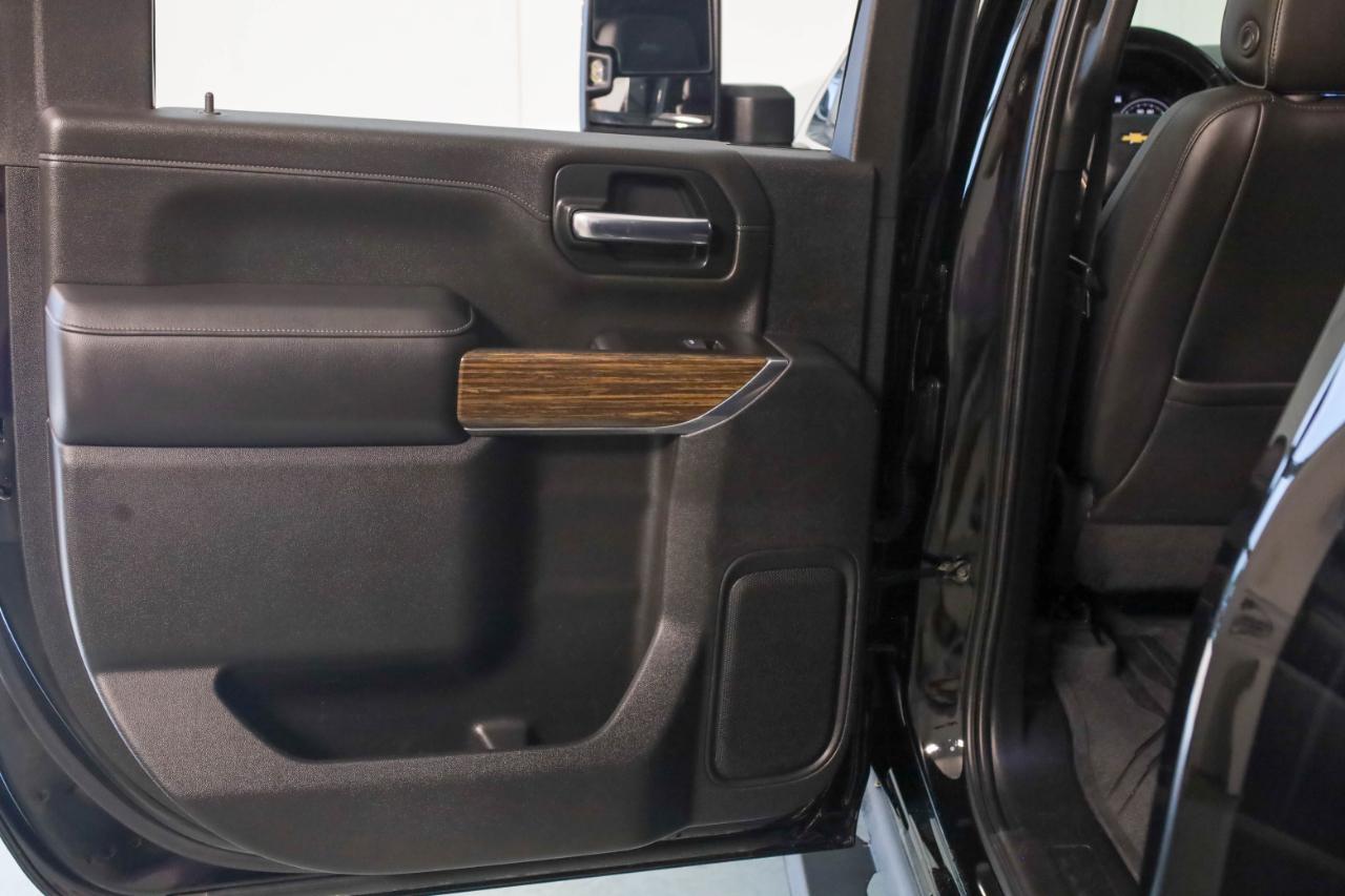 Chevrolet Silverado 2500HD 4WD Crew Cab 159" High Country 2020