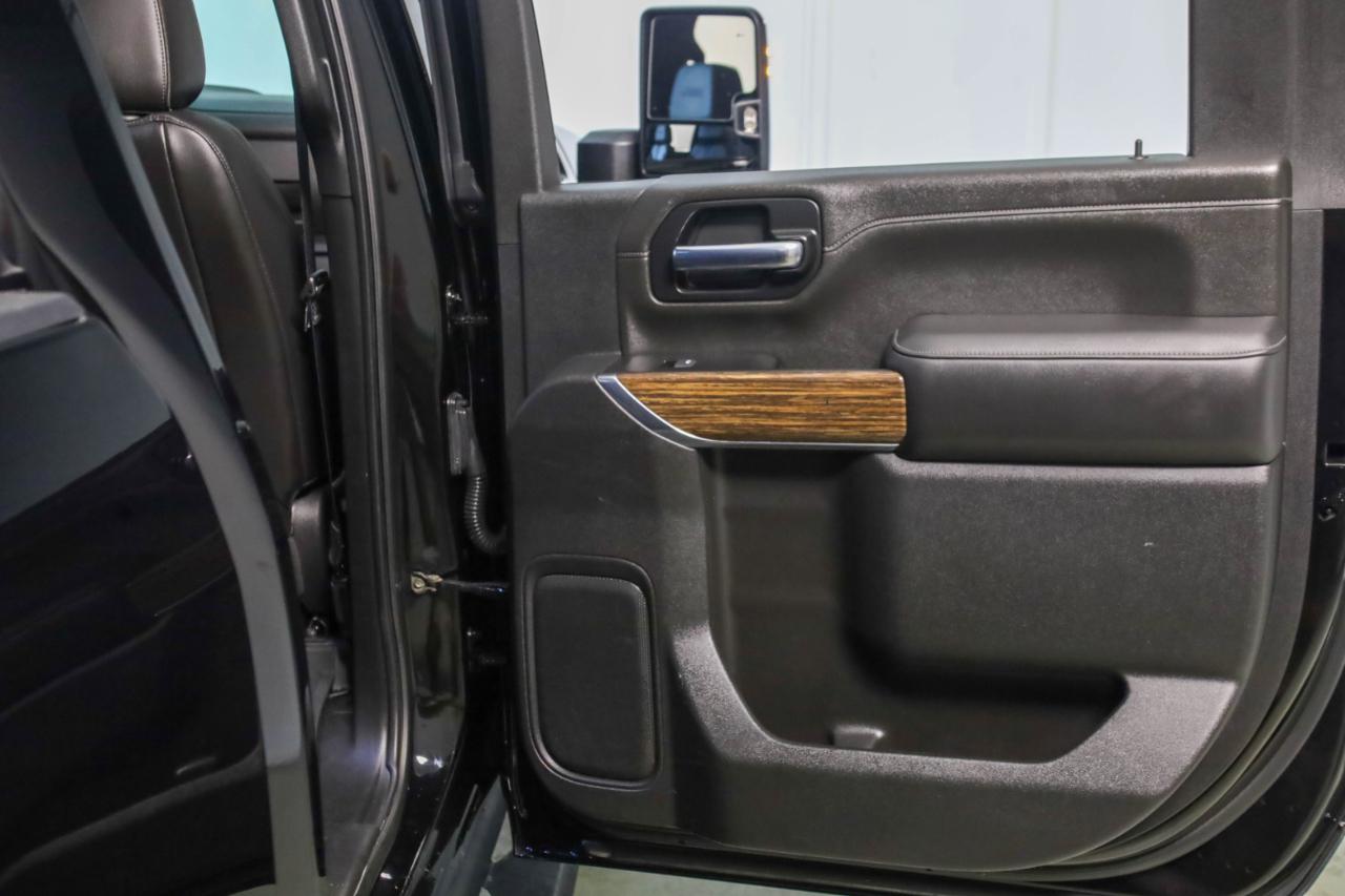 Chevrolet Silverado 2500HD 4WD Crew Cab 159" High Country 2020