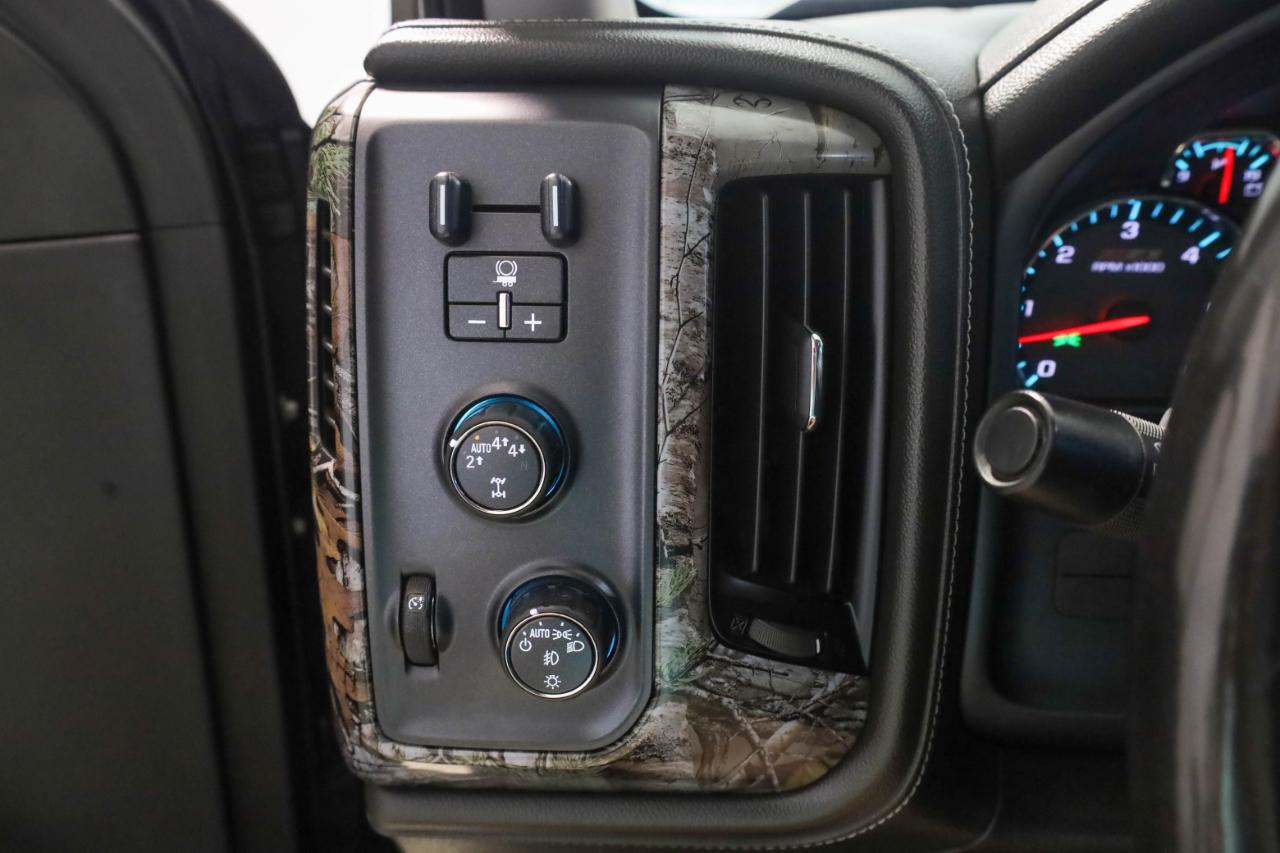 Chevrolet Silverado 1500 4WD Crew Cab 143.5" LTZ w/2LZ 2017