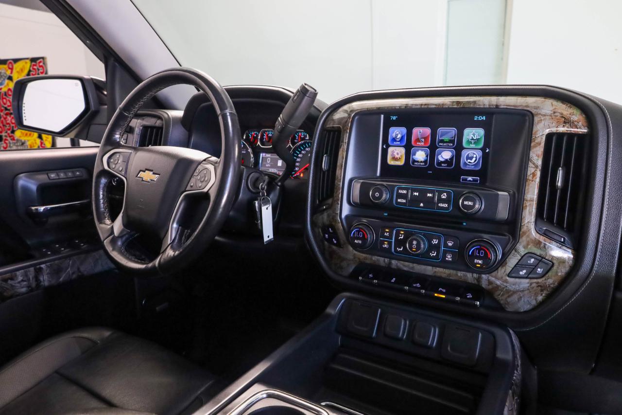 Chevrolet Silverado 1500 4WD Crew Cab 143.5" LTZ w/2LZ 2017