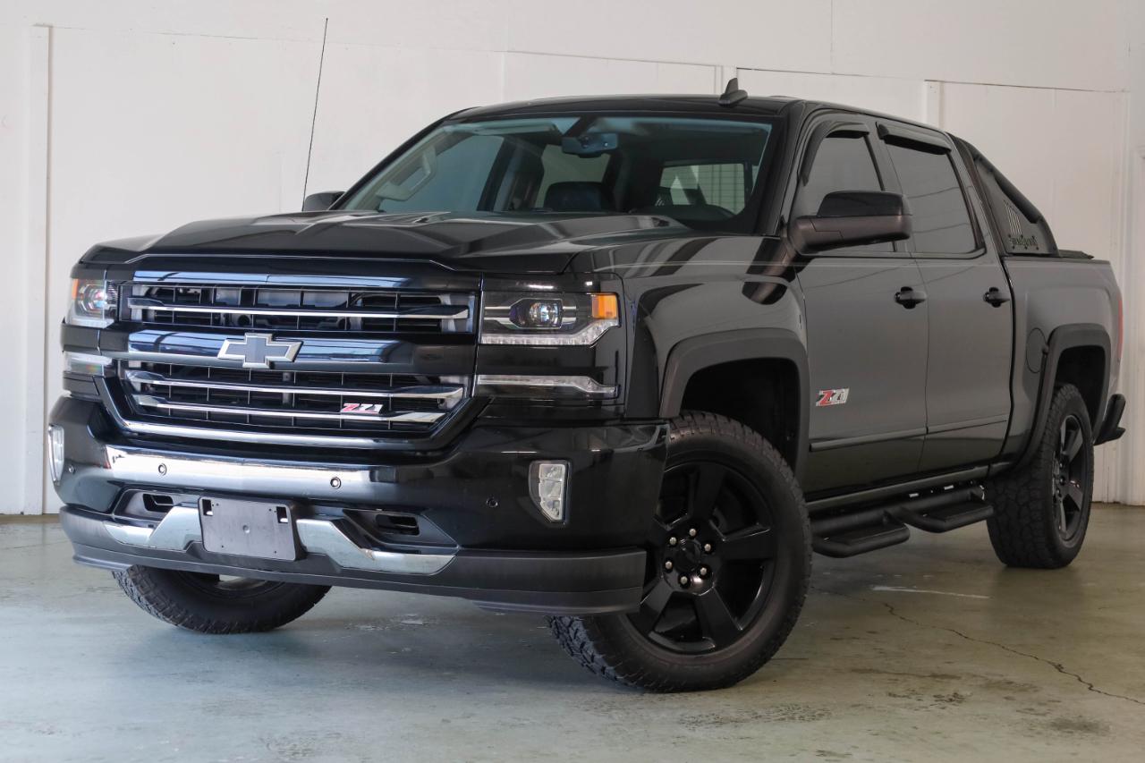 Chevrolet Silverado 1500 4WD Crew Cab 143.5" LTZ w/2LZ 2017